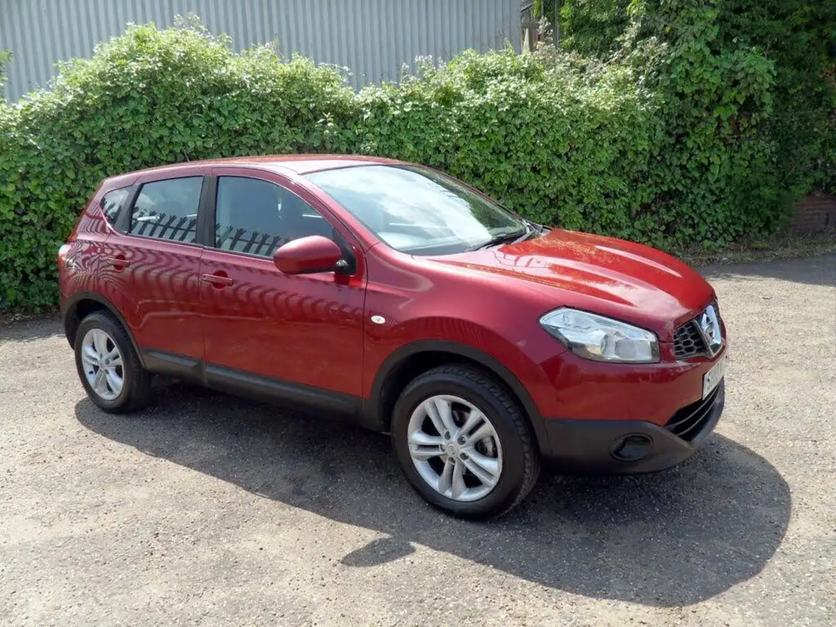 2010-nissan-qashqai-15td-acenta-big-6