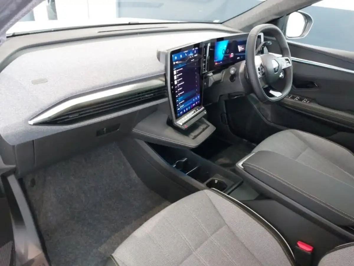 2024-renault-scenic-e-tech-e-techno-220ps-long-big-4