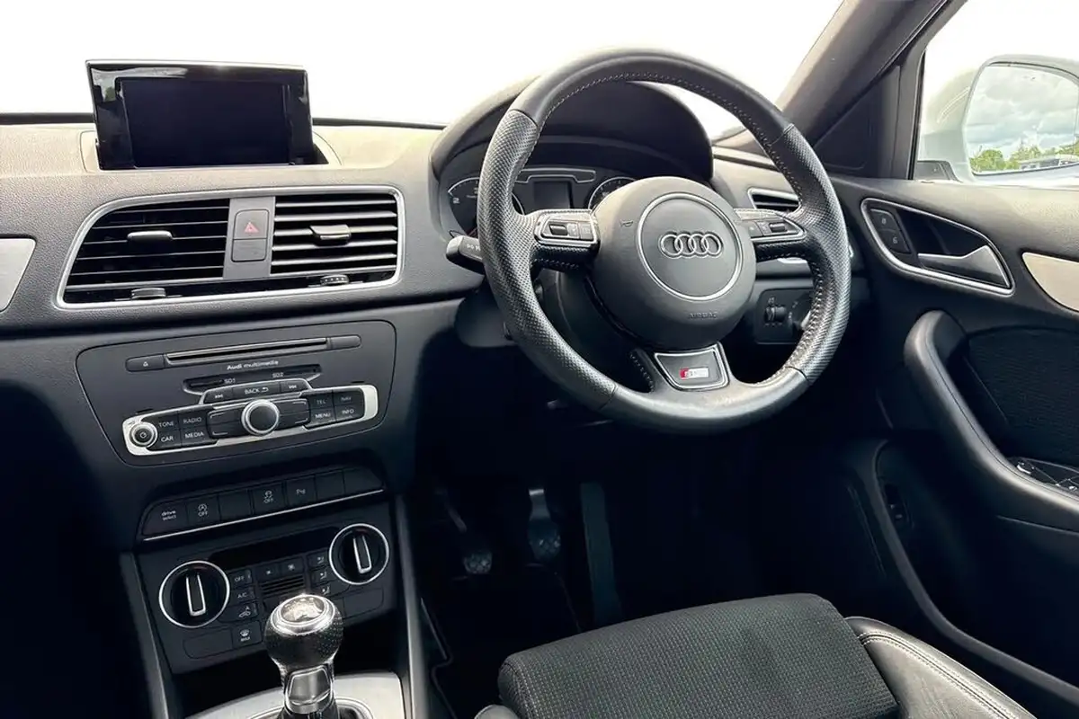 2018-audi-q3-20-tdi-quattro-s-line-edition-150ps-big-17