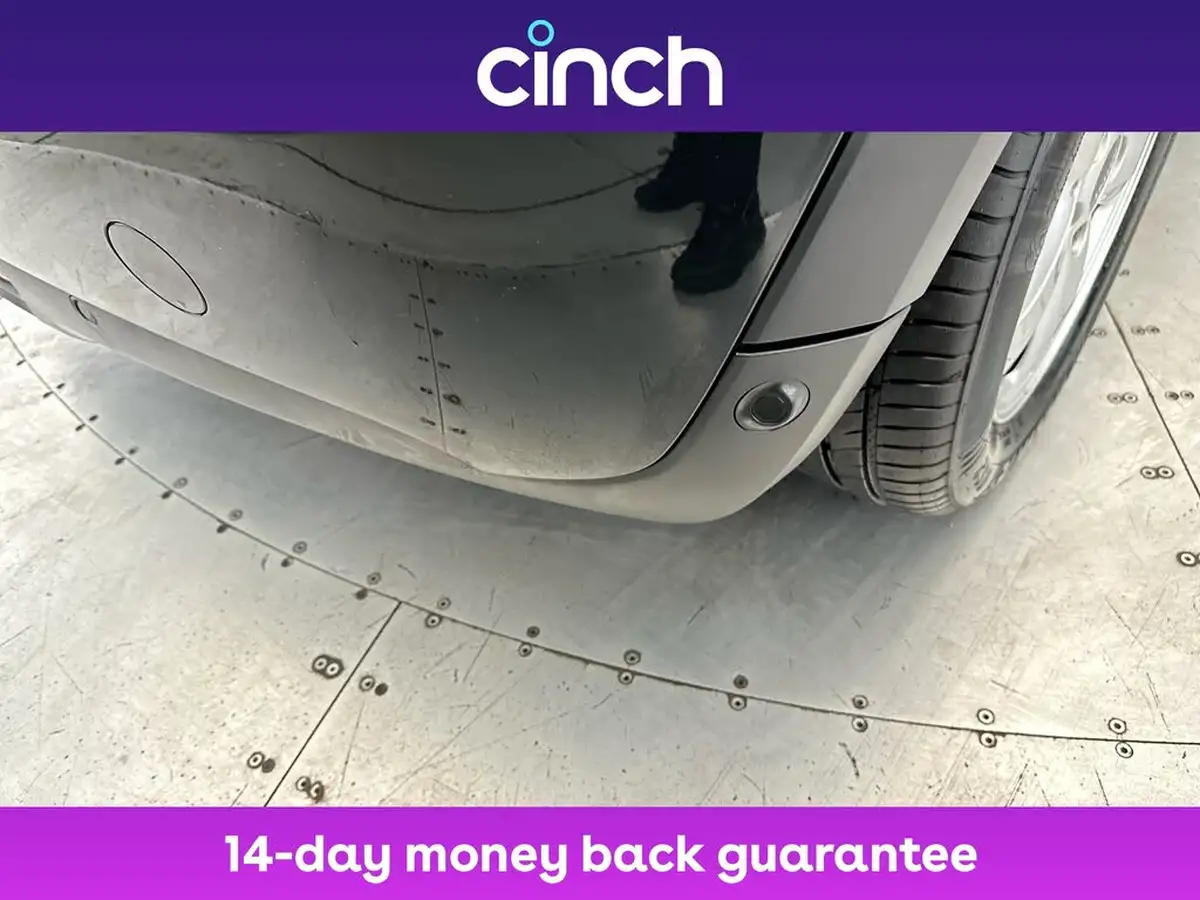 2019-mini-cooper-15-cooper-classic-hatchback-3d-big-33