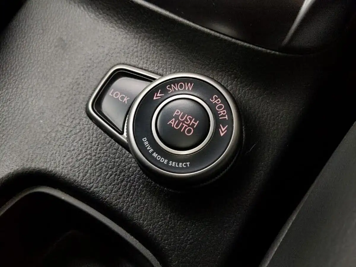 2023-suzuki-s-cross-15-ultra-allgrip-big-13