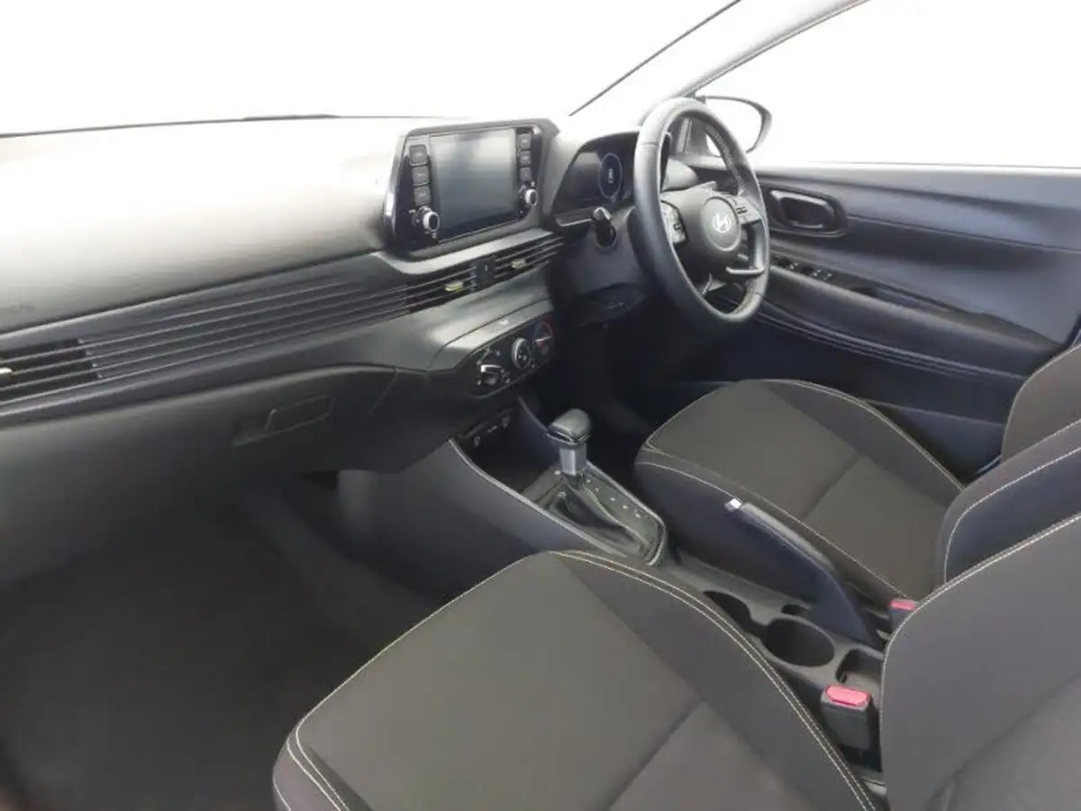 2024-hyundai-i20-10-t-gdi-advance-dct-big-4