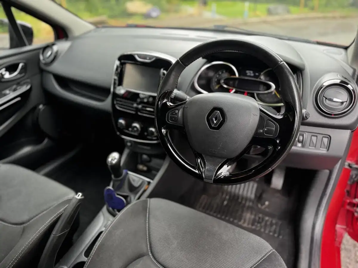 2015-renault-clio-12-dynamique-big-9