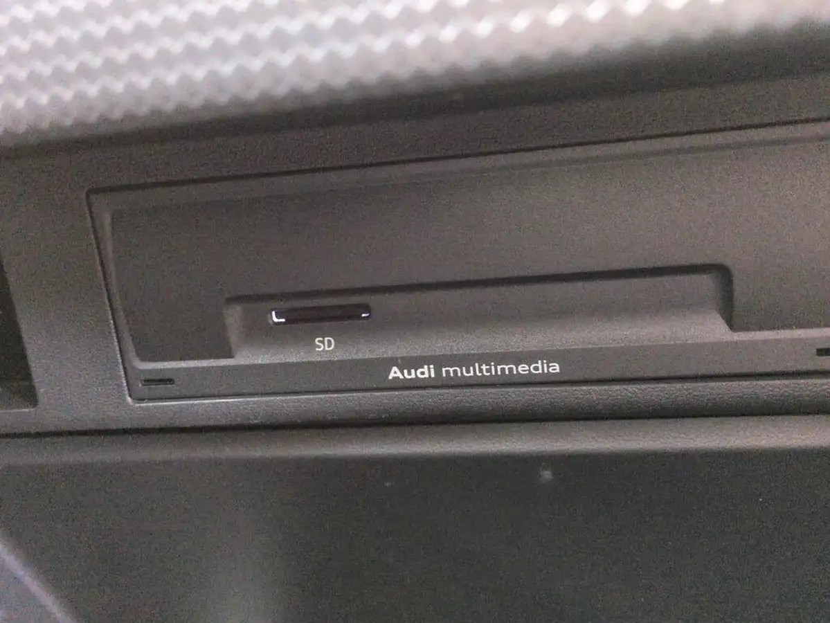 2019-audi-a1-10-30-tfsi-sport-ss-big-17