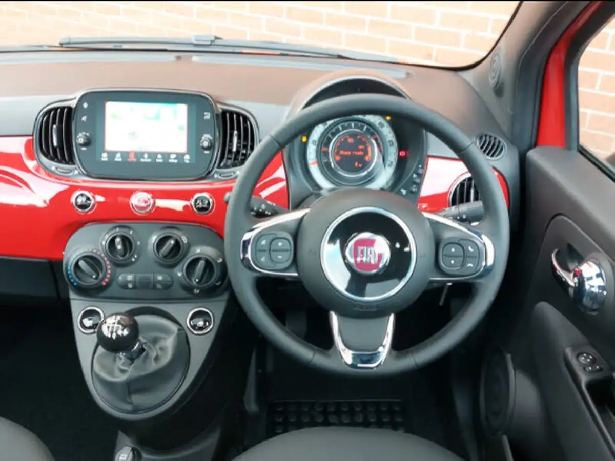 2025-fiat-500-10-big-6