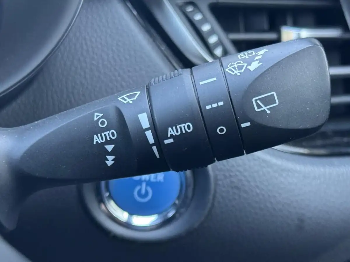 2018-toyota-c-hr-18-vvt-i-dynamic-big-29
