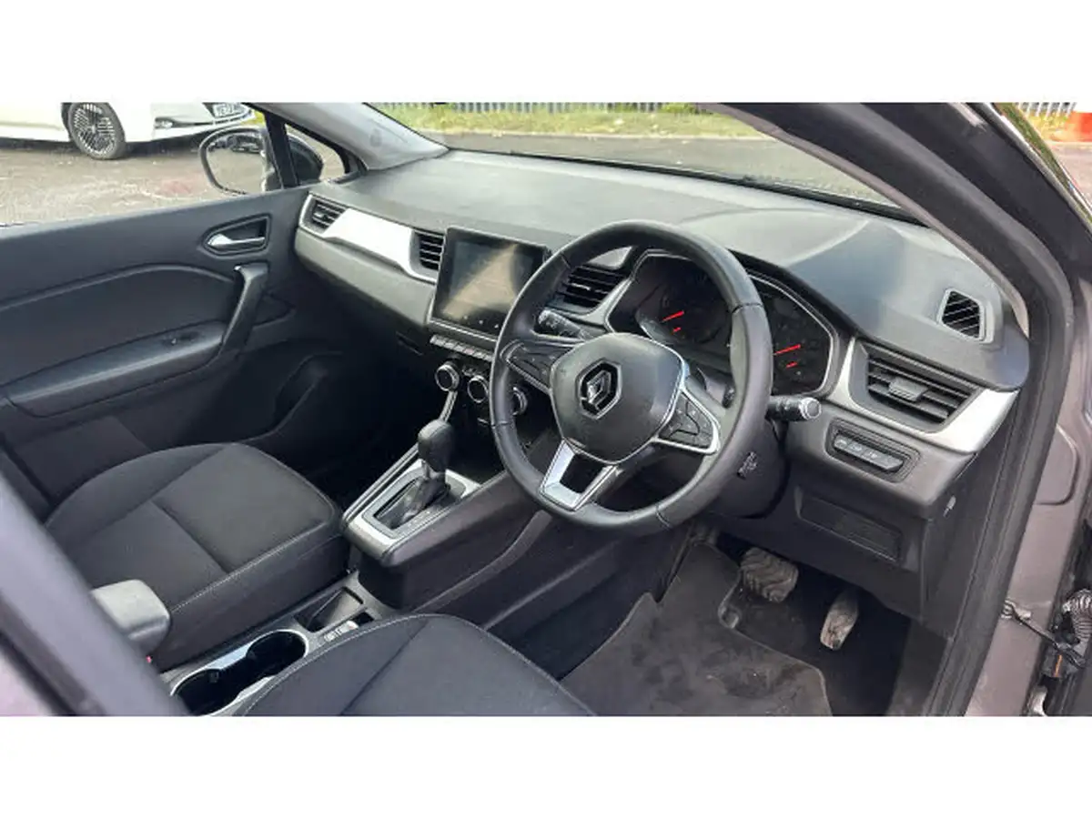 2021-renault-captur-13-tce-iconic-130bhp-edc-auto-big-10