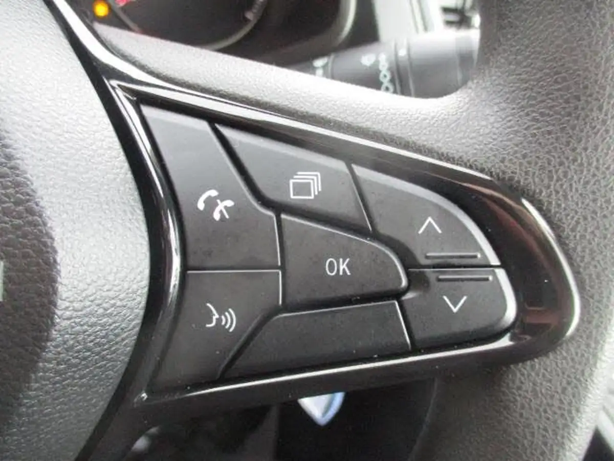 2023-renault-trafic-20dci-sl28-130-business-big-17