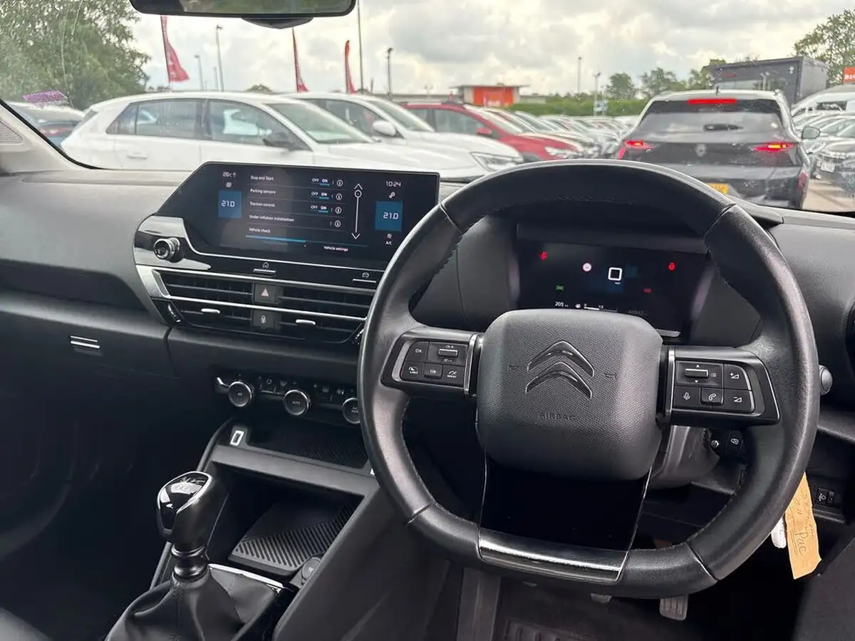 2021-citroen-c4-12-puretech-sense-big-20