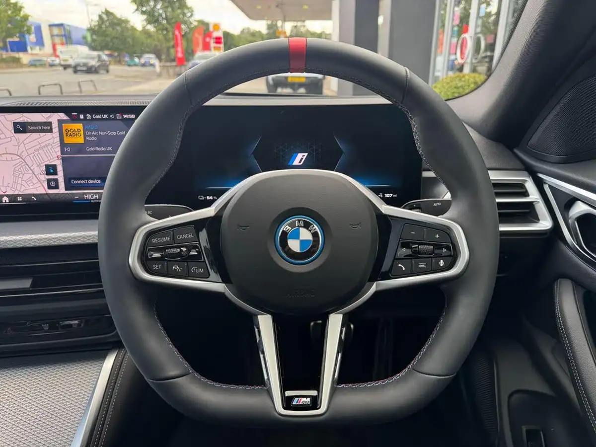 2025-bmw-i4-e-m50-big-20