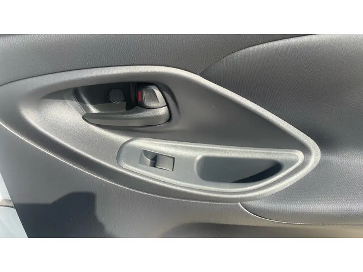 2024-toyota-yaris-cross-15-vvt-i-excel-awd-i-big-43