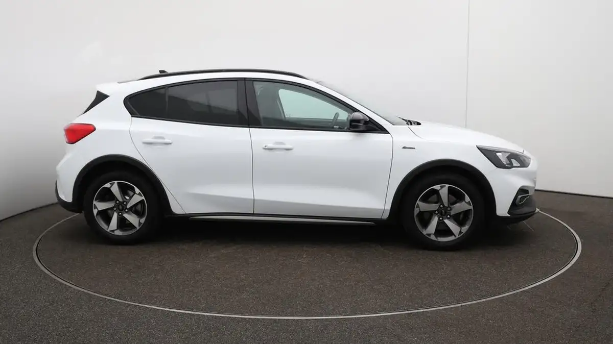 2019-ford-focus-10t-active-hatchback-big-47