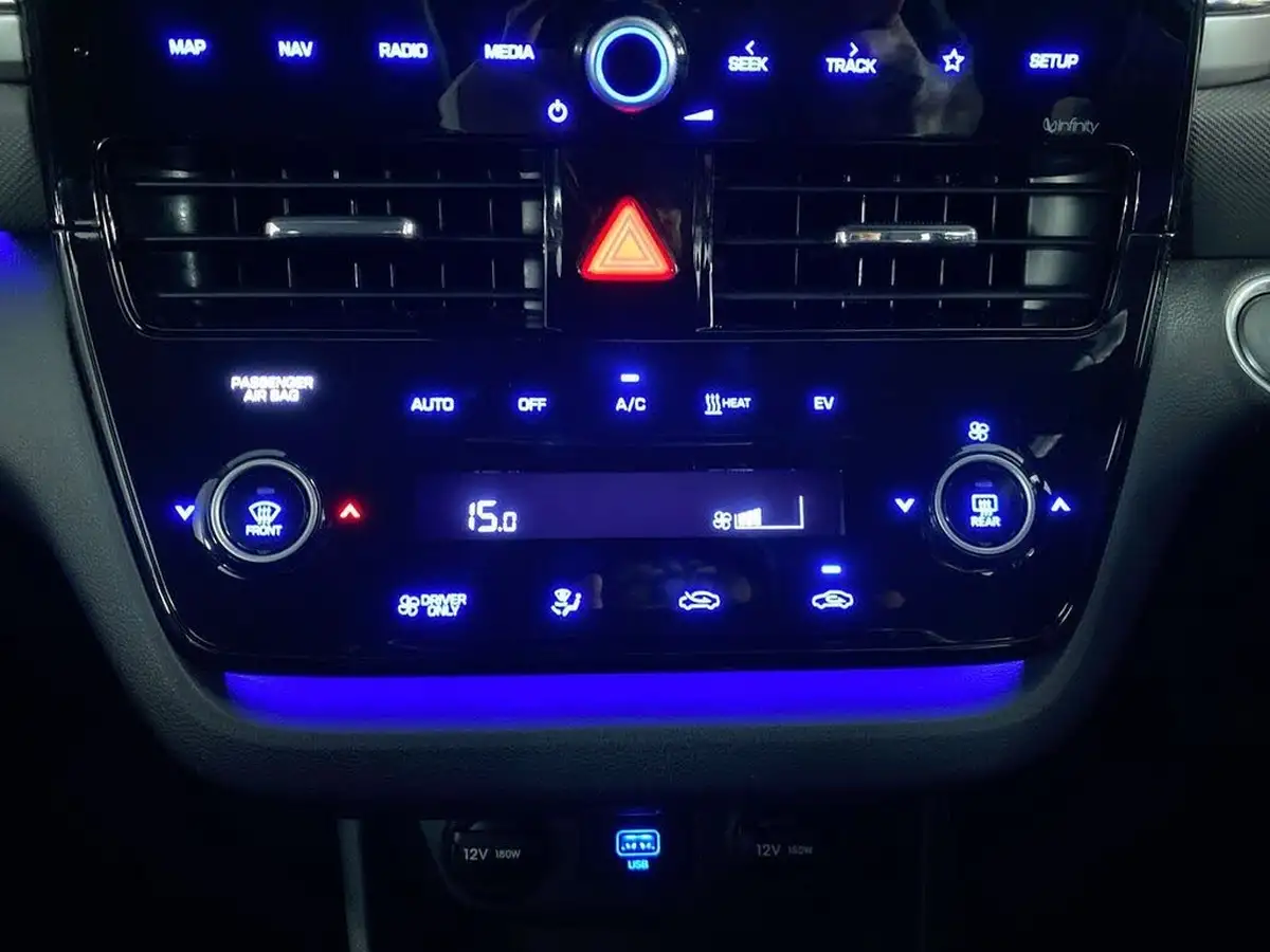 2022-hyundai-ioniq-e-premium-electric-big-30