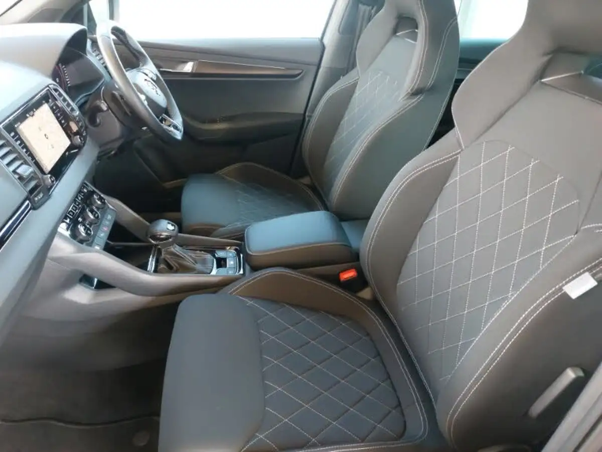 2024-skoda-karoq-20tdi-sportline-4x4-dsg-big-4