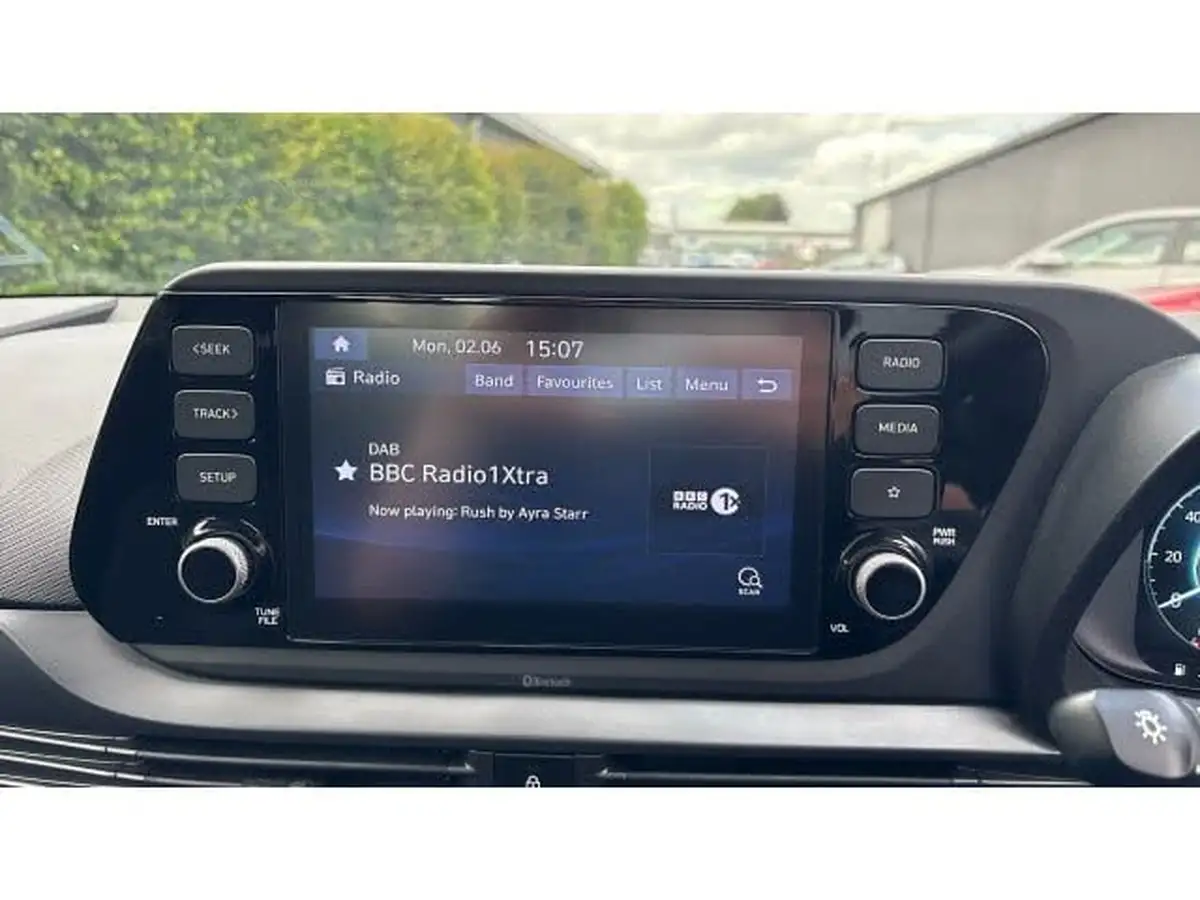 2022-hyundai-i20-10-t-gdi-se-connect-eclutch-imt-big-32