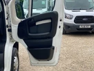 2020-peugeot-boxer-20-bluehdi-professional-335-l2h2-small-44