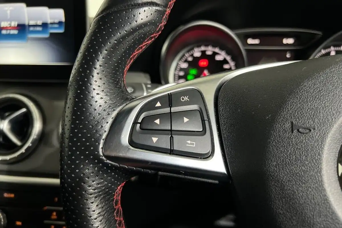 2018-mercedes-benz-cla-16-cla-200-amg-line-night-edition-ss-coupe-4d-7g-dct-big-23