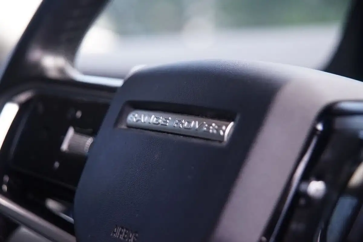 2021-land-rover-range-rover-evoque-20-p200-s-big-7