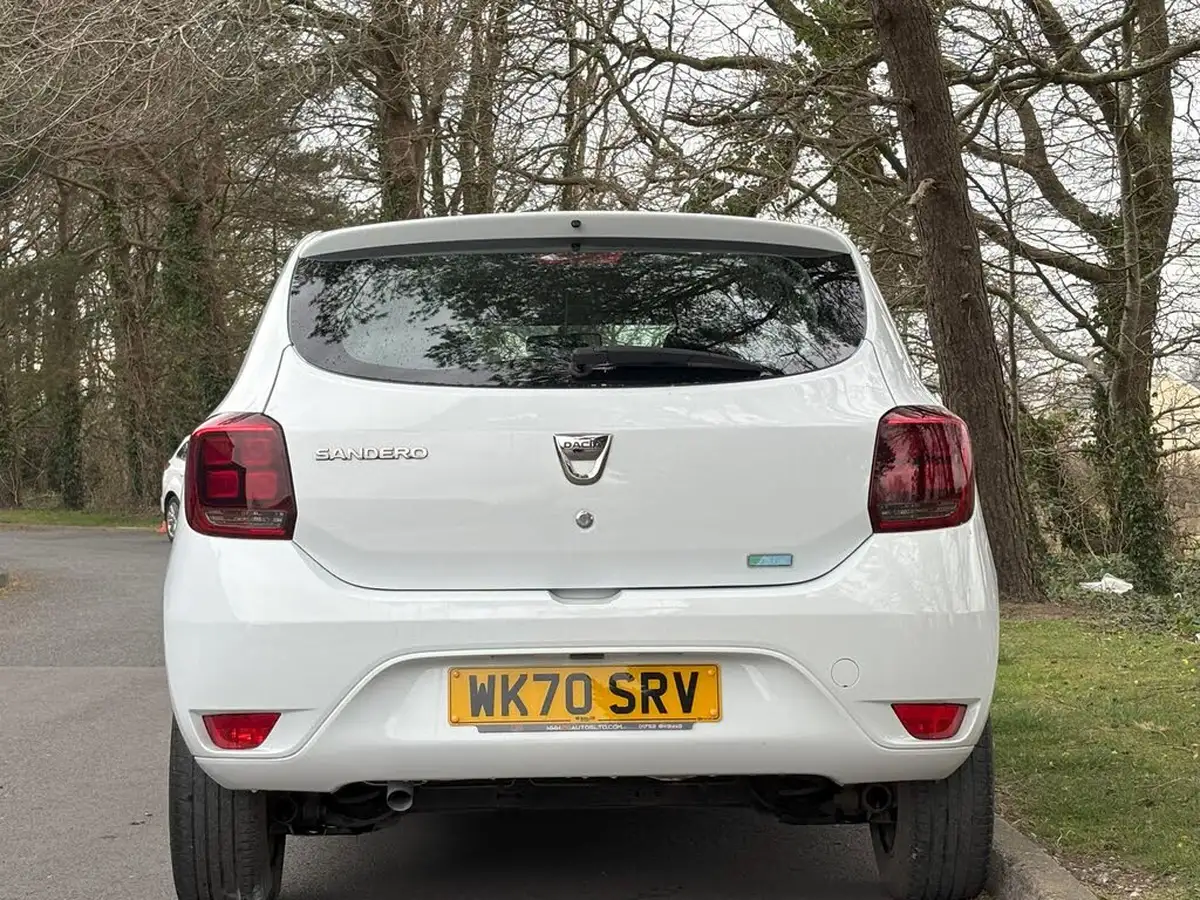 2020-dacia-sandero-10-tce-essential-big-5