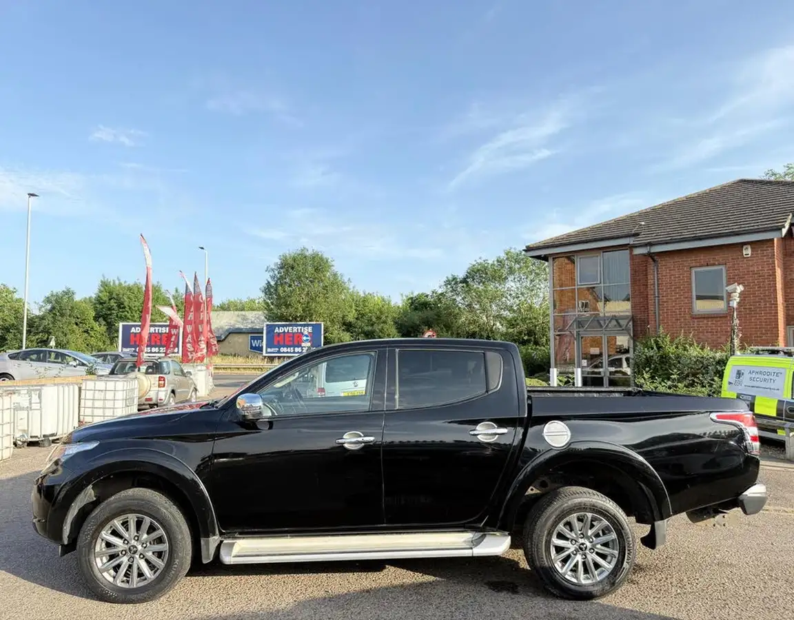 2017-mitsubishi-l200-24di-d-barbarian-178bhp-eu6-auto-big-14