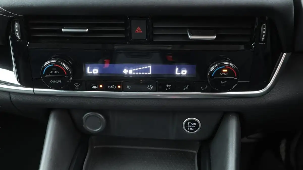 2022-nissan-qashqai-13-dig-t-n-connecta-160ps-auto-big-12