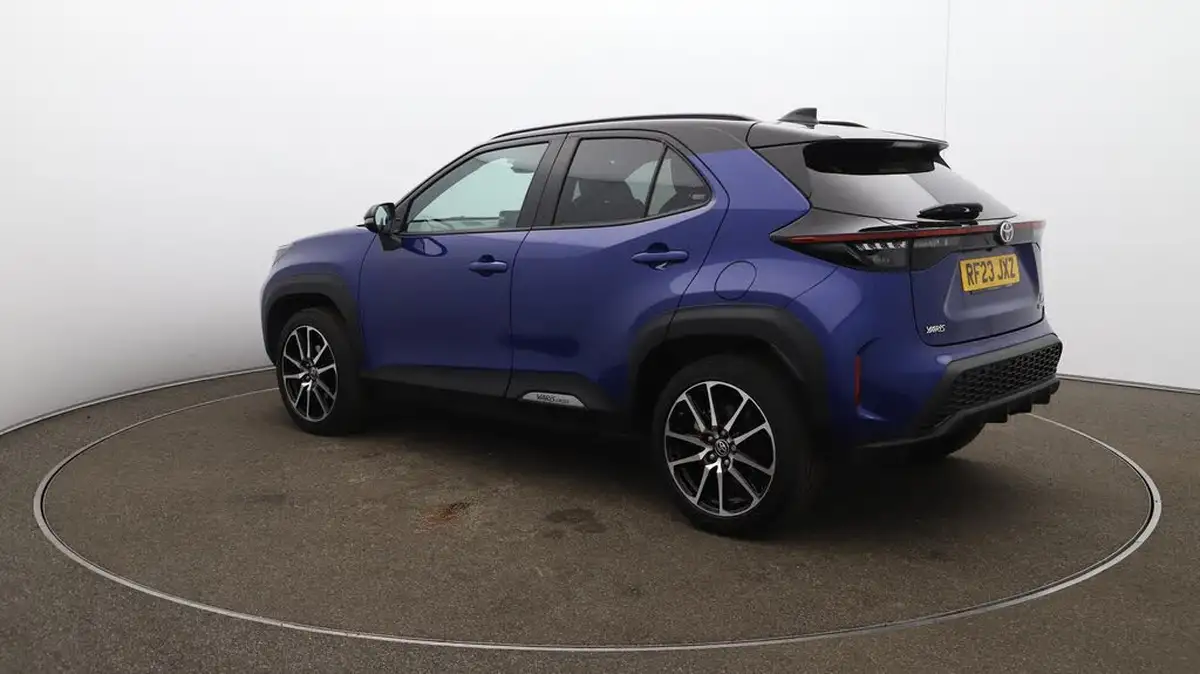 2023-toyota-yaris-cross-15-vvt-i-gr-sport-big-62