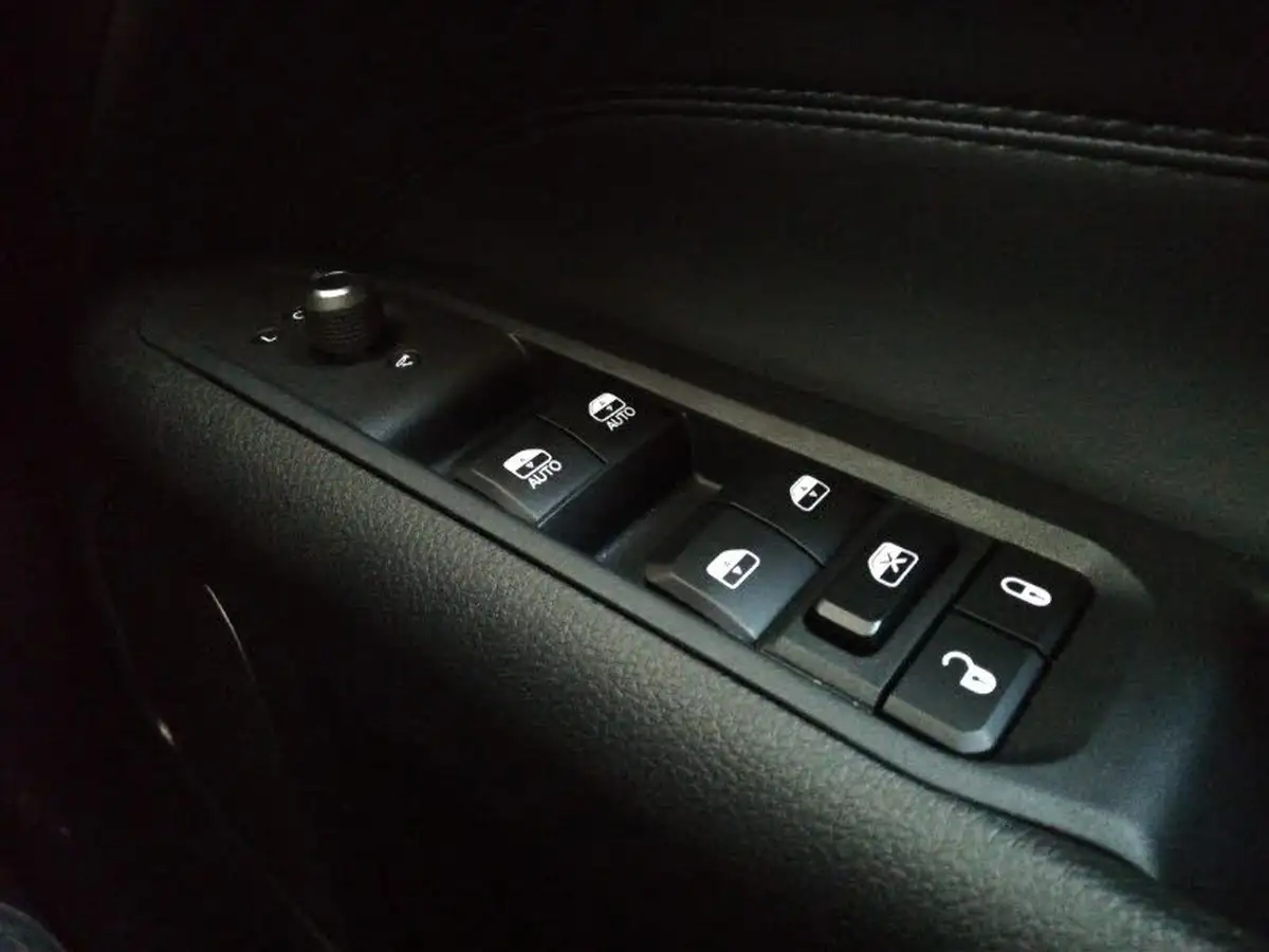 2024-jeep-compass-13-gse-s-big-14