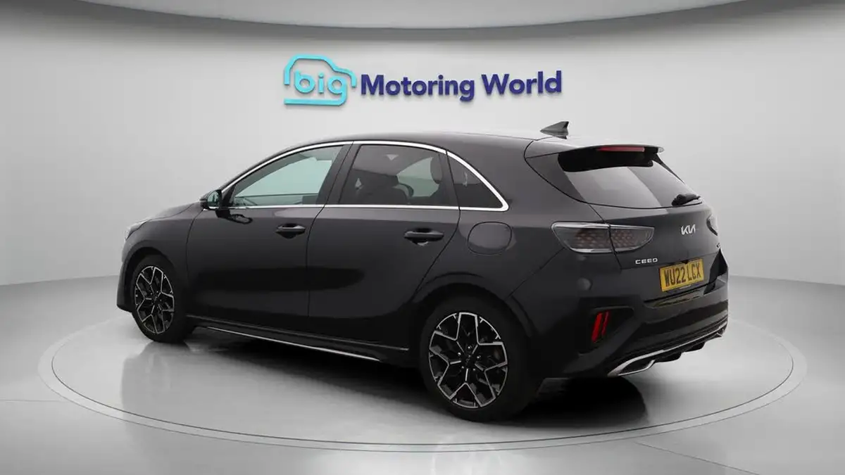 2022-kia-ceed-15-t-gdi-gt-line-big-5