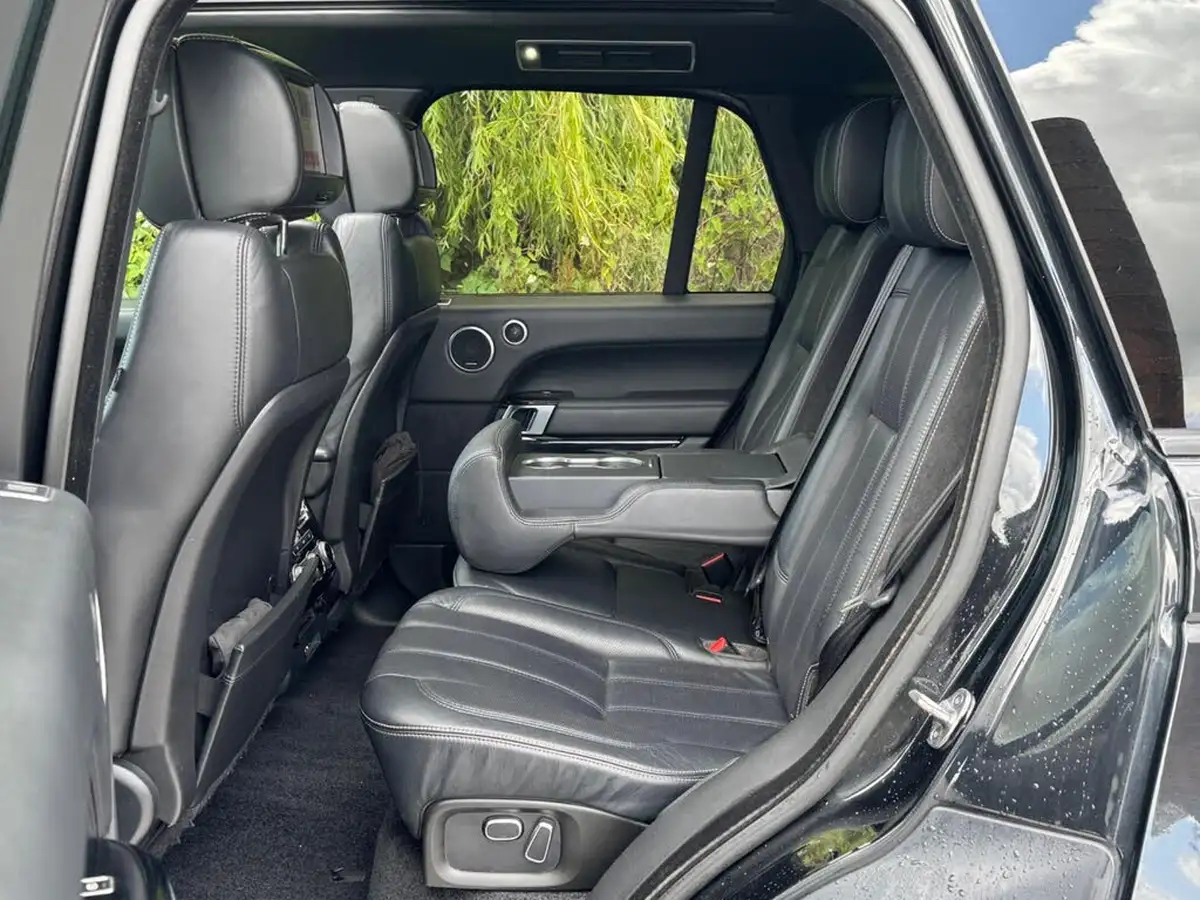 2013-land-rover-range-rover-44-sdv8-autobiography-big-18