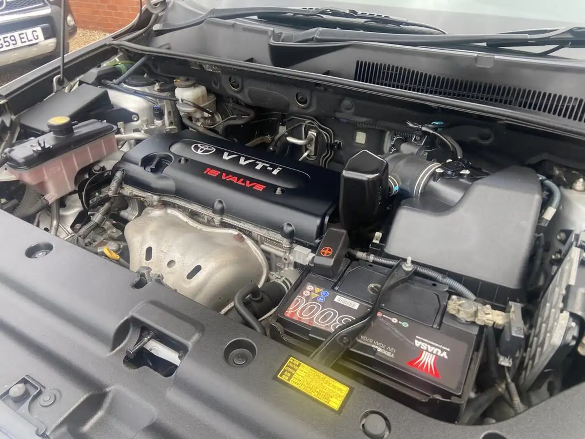 2008-toyota-rav4-20-xt-r-big-12