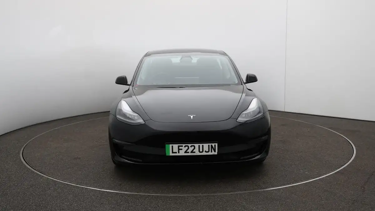 2022-tesla-model-3-e-long-range-big-40
