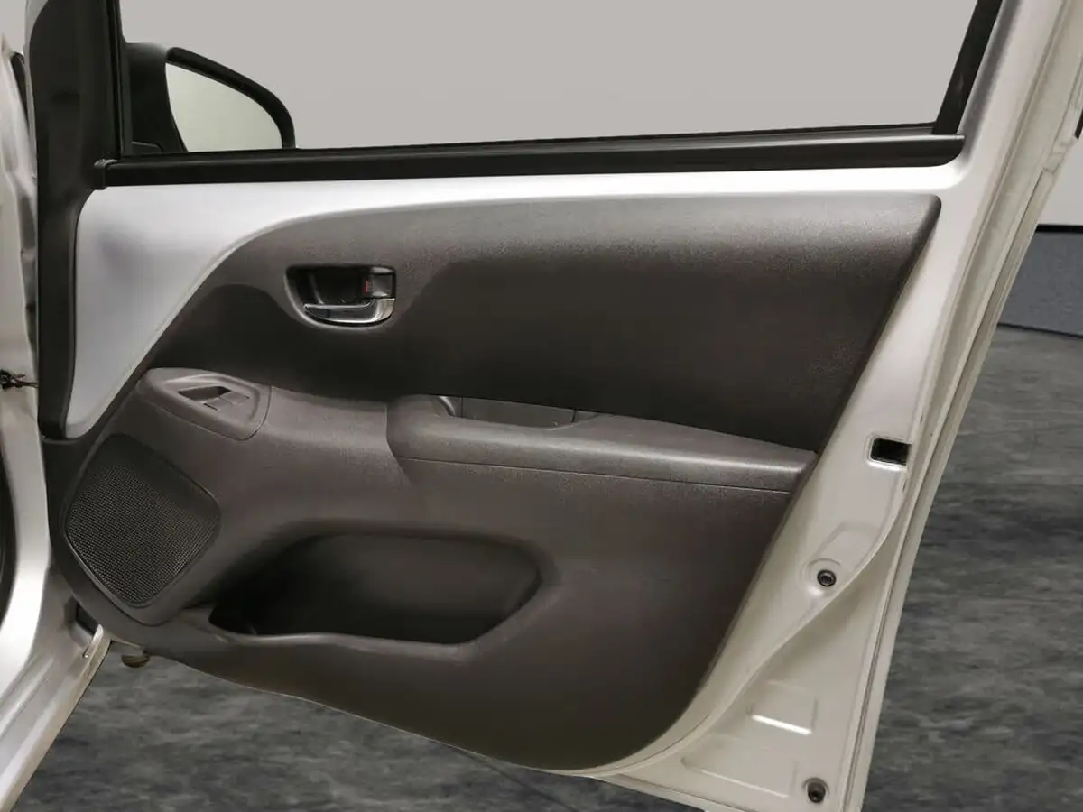2020-toyota-aygo-10-vvt-i-x-play-big-35