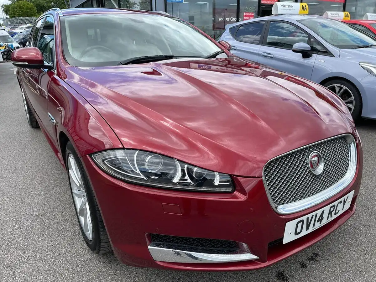 2014-jaguar-xf-30td-premium-luxury-sportbrake-5d-big-7