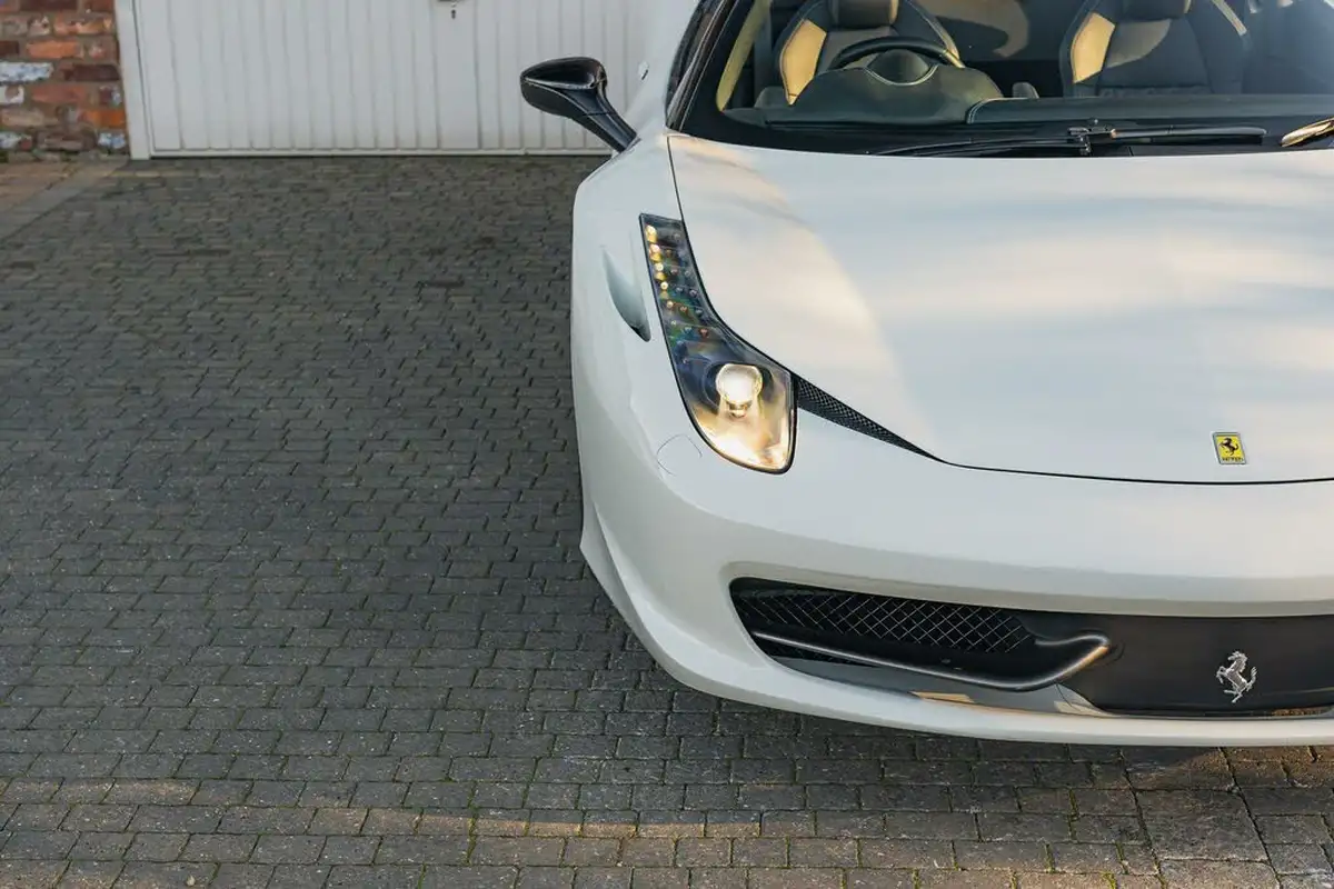 2012-ferrari-458-45-spider-big-6