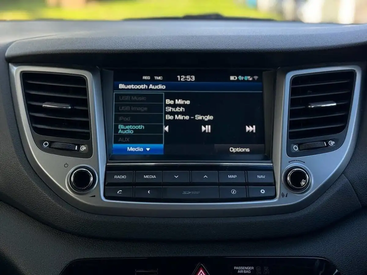 2017-hyundai-tucson-17crdi-blue-drive-se-nav-116ps-big-21