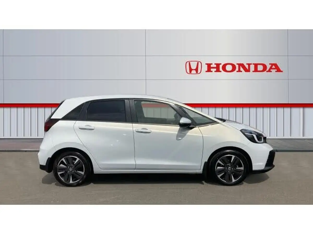 2023-honda-jazz-15-i-mmd-advance-big-4