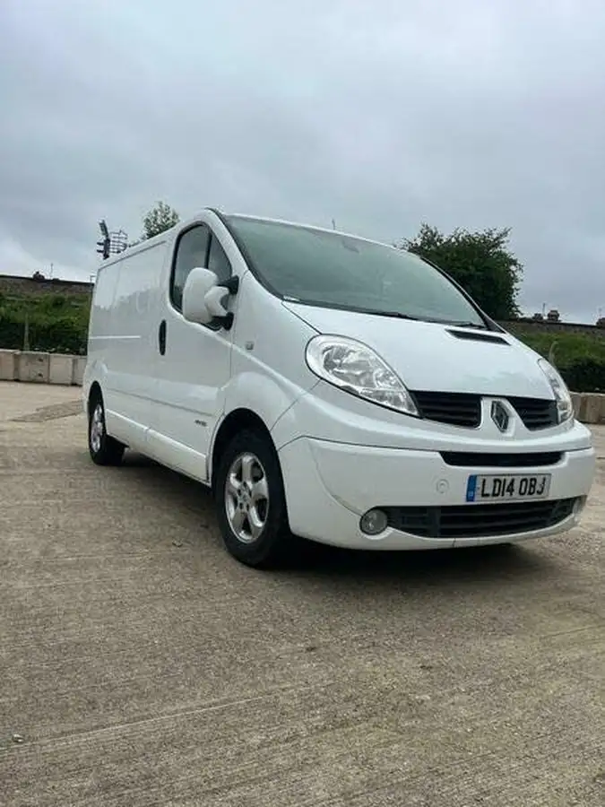 2014-renault-trafic-20dci-sl27dci-115-sport-big-6
