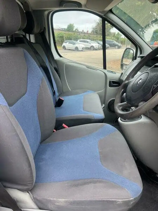 2014-renault-trafic-20dci-sl27dci-115-sport-big-30