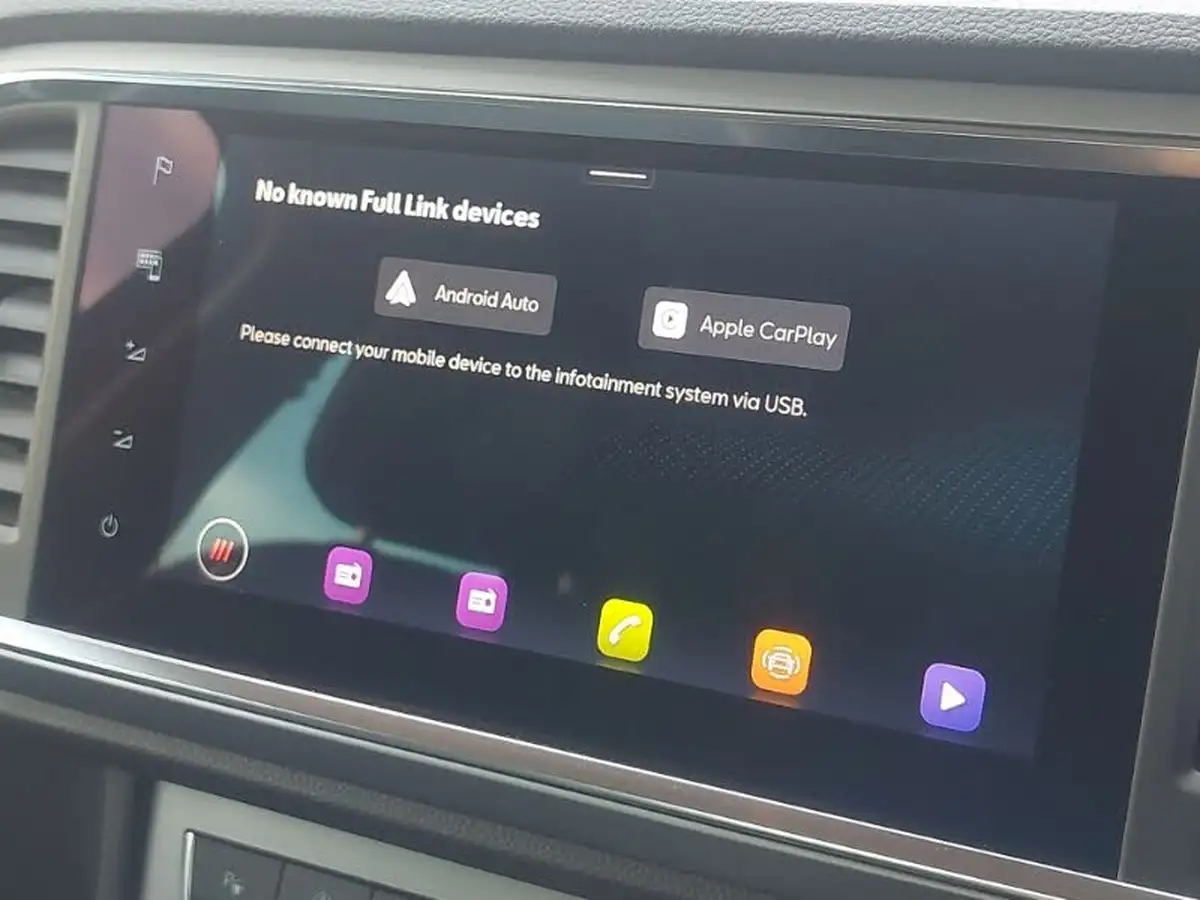 2024-seat-ateca-15-ecotsi-fr-dsg-big-12