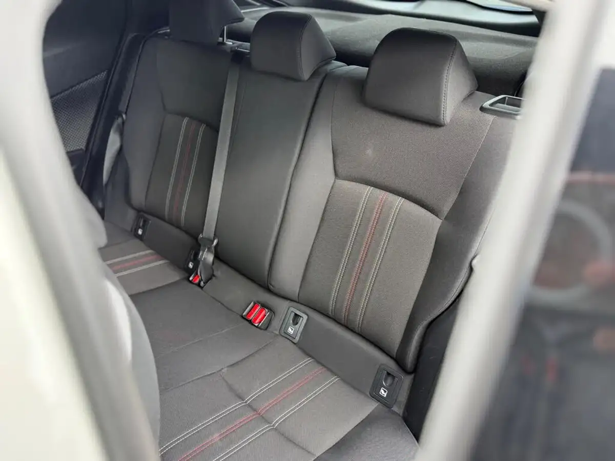 2021-toyota-c-hr-18-vvt-i-gr-sport-big-23
