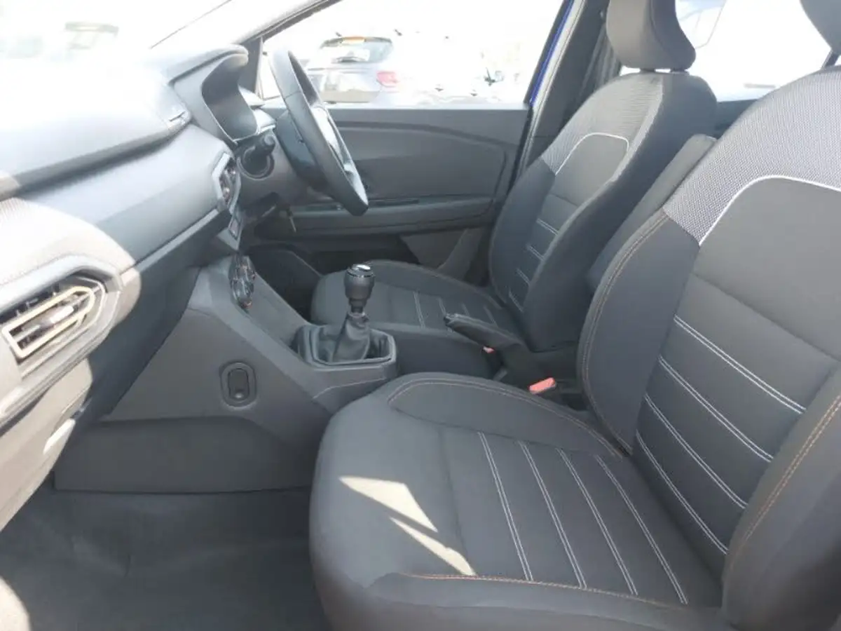 2023-dacia-sandero-10-tce-essential-90bhp-big-4