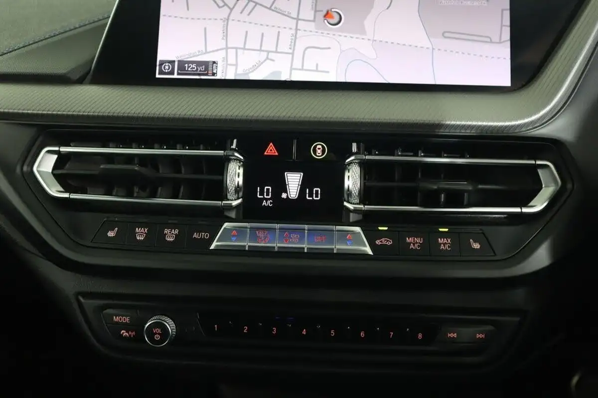 2020-bmw-1-series-20-m135i-xdrive-big-32