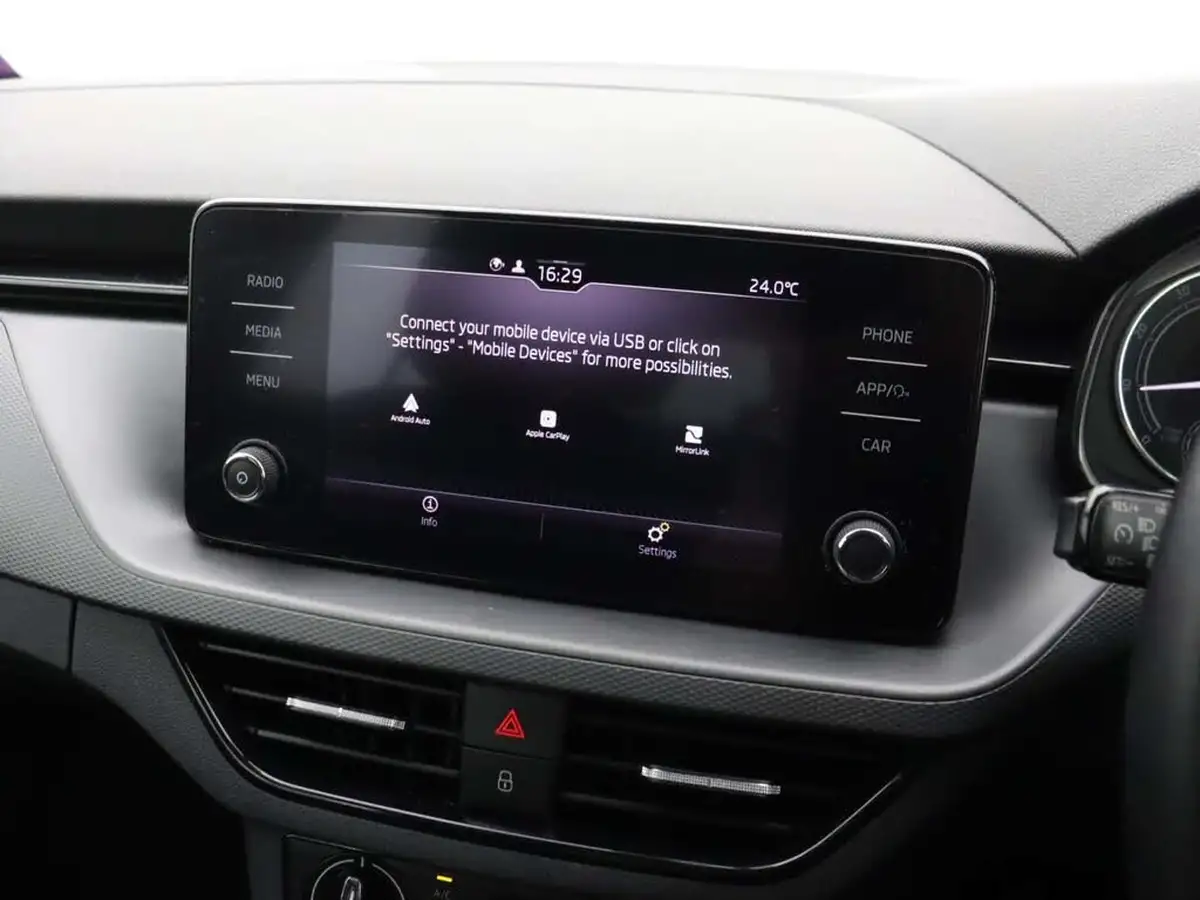 2022-skoda-kamiq-10-tsi-se-109ps-dsg-big-27