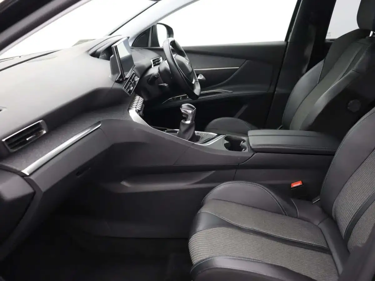 2022-peugeot-5008-suv-15-bluehdi-allure-premium-big-12