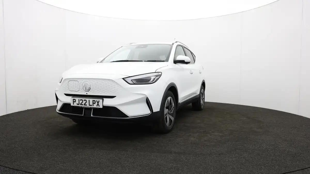 2022-mg-zs-suv-e-trophy-ev-156ps-long-range-big-61