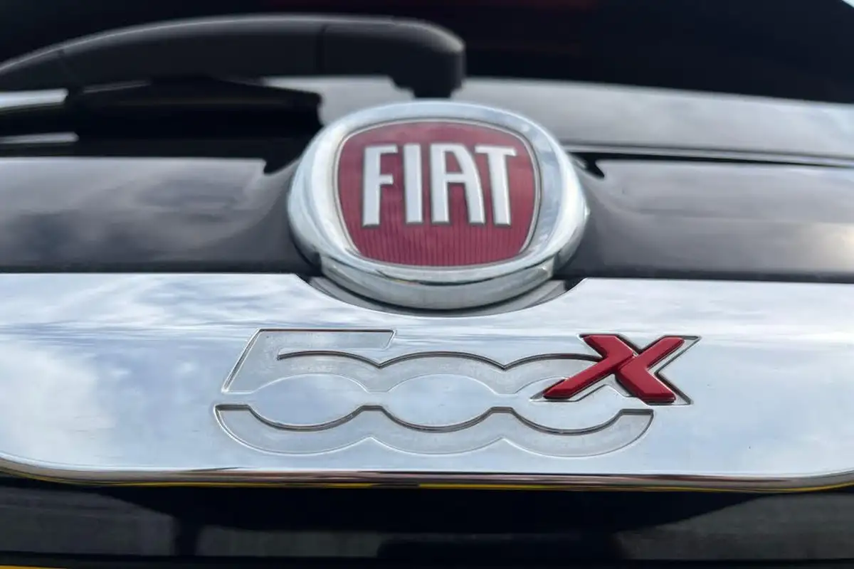 2021-fiat-500x-10-firefly-turbo-hey-google-big-25
