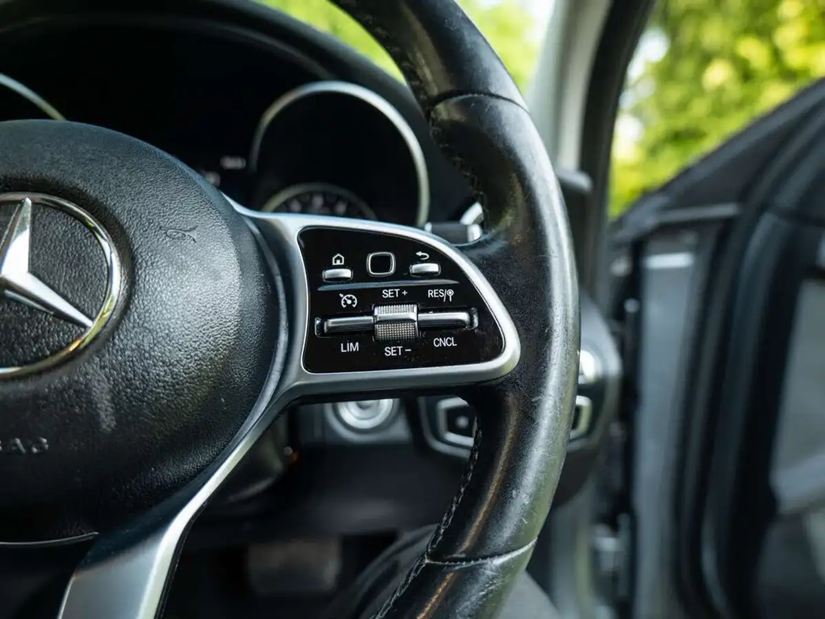 2019-mercedes-benz-c-class-15-c200-sport-ss-estate-5d-big-35