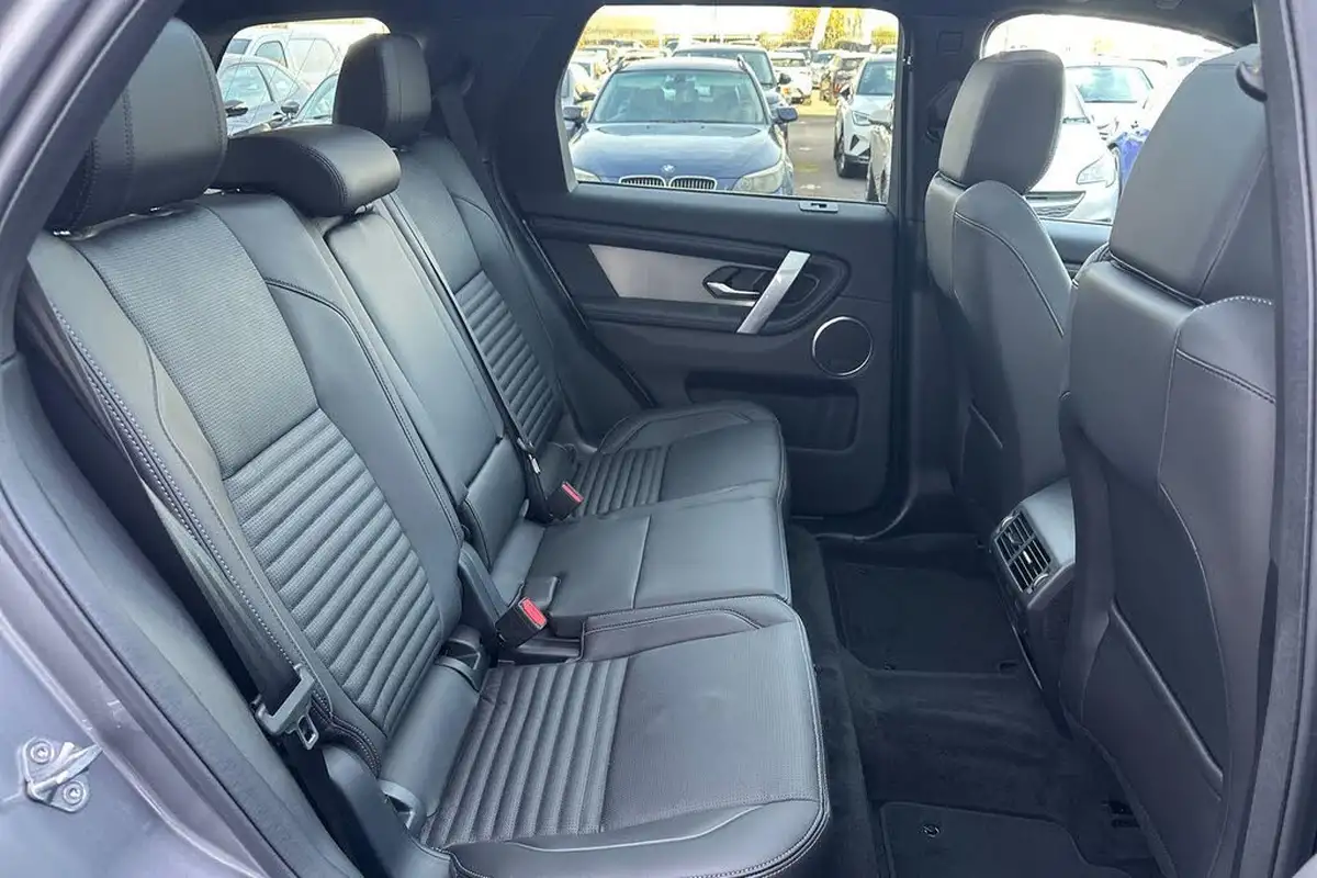 2024-land-rover-discovery-sport-20-d200-dynamic-se-big-32