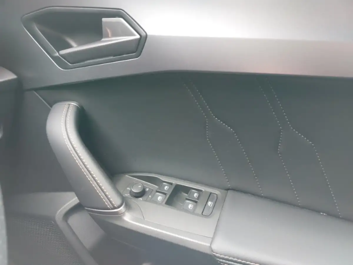 2024-cupra-ateca-15-ecotsi-v2-big-18
