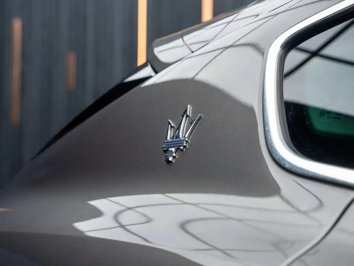 2022-maserati-levante-20-gt-big-26